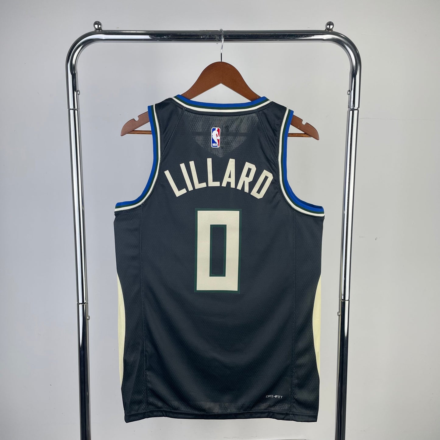 Milwaukee Bucks Statement (Current) - Choose Player
