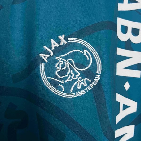 Retro AFC Ajax 1995-1996 Away Fan