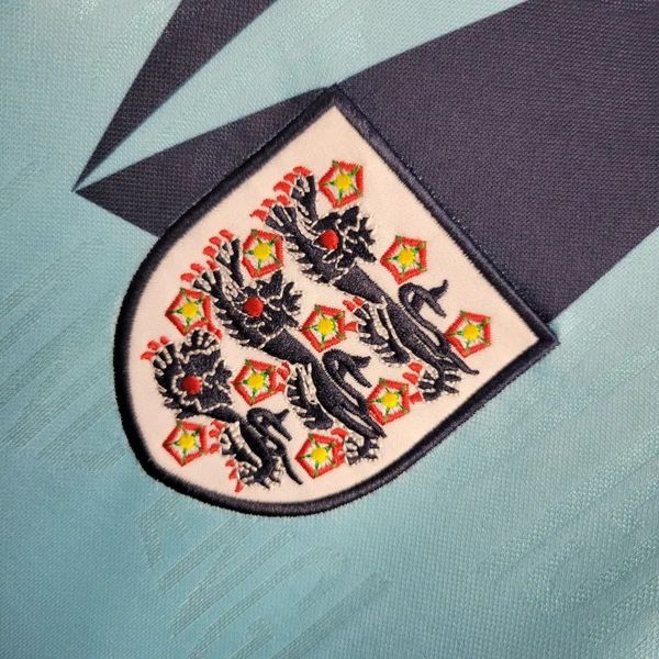 Aficionado del tercer uniforme retro de Inglaterra 1992