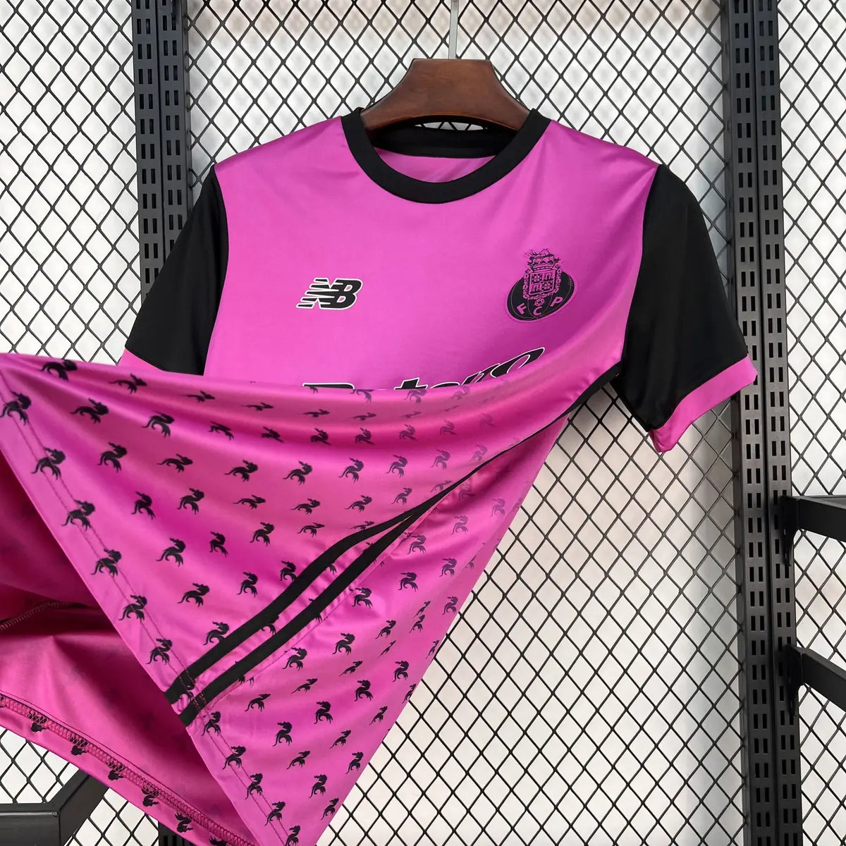 FC Porto 2026-2027 Special Fan Jersey #4 - View 7