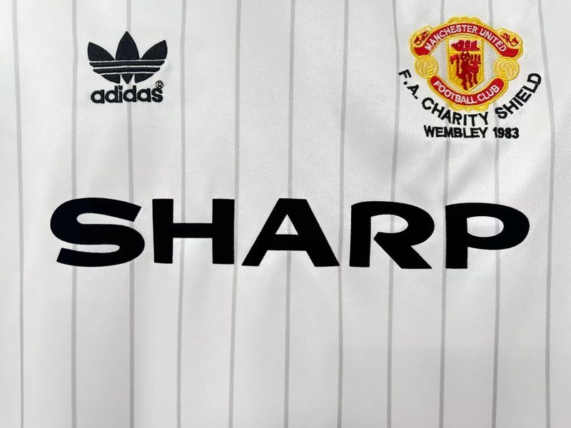 Manchester United 1983 Away - Fan Version [Adult]