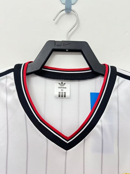 Manchester United 1983 Away - Fan Version [Adult]