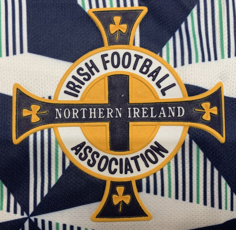 Retro Ireland 1990-1993 Away Fan