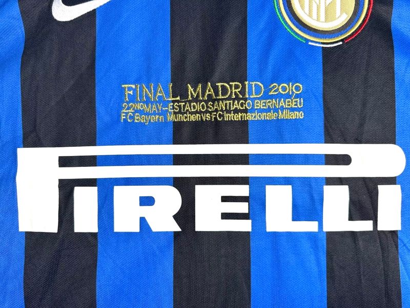 Inter de Milán 2010/2011 Local Manga Larga - Versión Fan [Adulto]