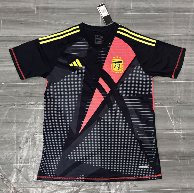 Retro Argentina Goalkeeper Black Fan