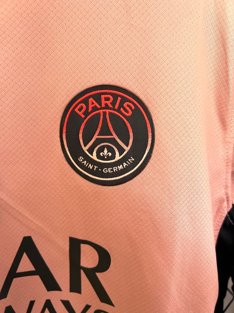 Paris Saint-Germain 2024-2025 Away Fan