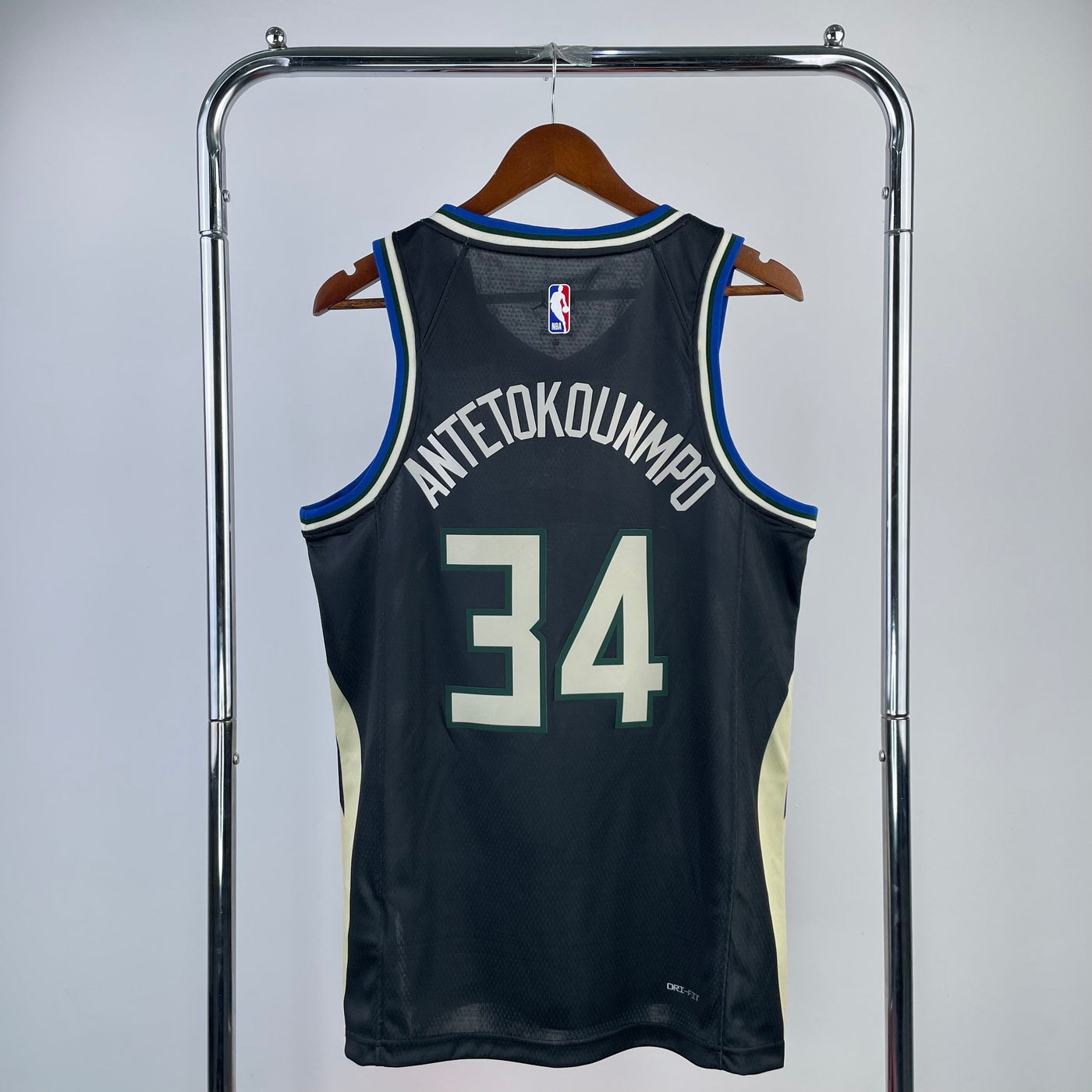 Milwaukee Bucks Statement (Current) - Choose Player