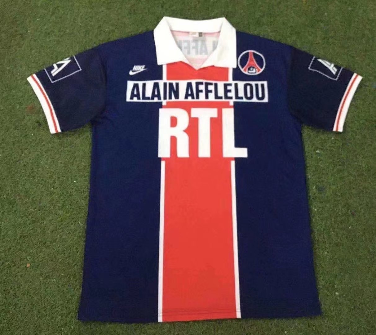 Maillot domicile rétro du Paris Saint-Germain 1990-1991