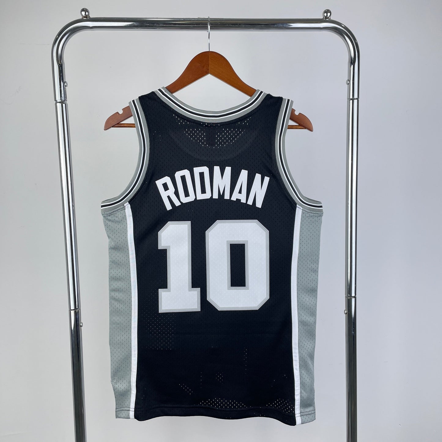 San Antonio Spurs Retro (1993) - Dennis Rodman #10