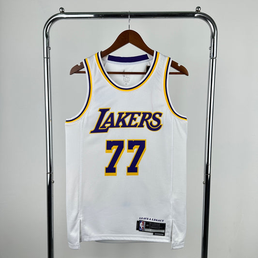 Los Angeles Lakers Association (Actuel) - Luka Doncic #77