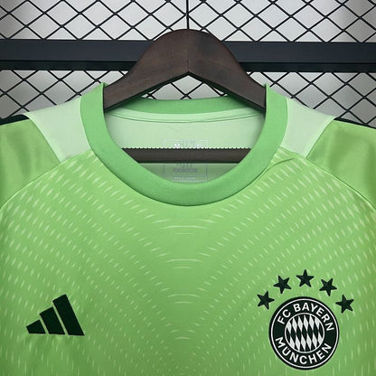 FC Bayern München 2025/2026 Goalkeeper - Fan Version [Adult]