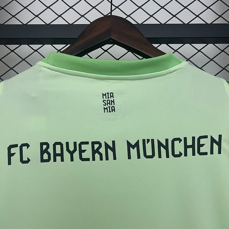 FC Bayern Múnich 2025/2026 Portero - Versión Aficionado [Adulto]