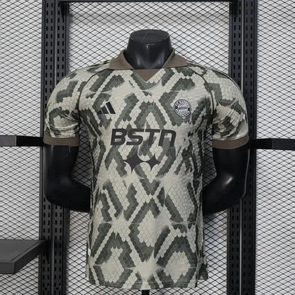 FC Bayern München 2025/2026 Special Edition - Player Version [Adult]