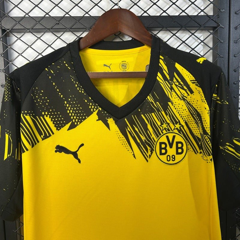 Borussia Dortmund 2025-2026 Home Fan
