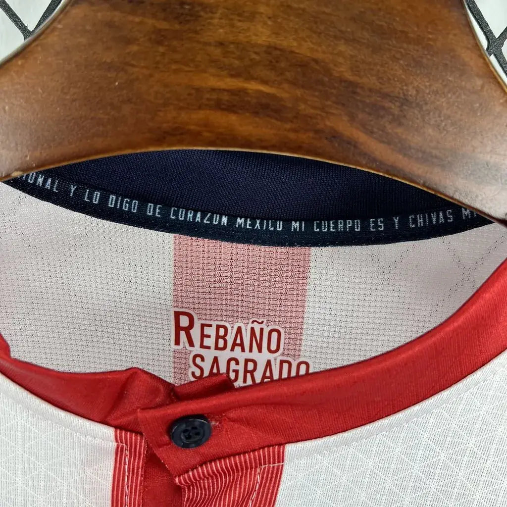 Club Chivas 2026-2027 120th Anniversary Fan Jersey - View 4