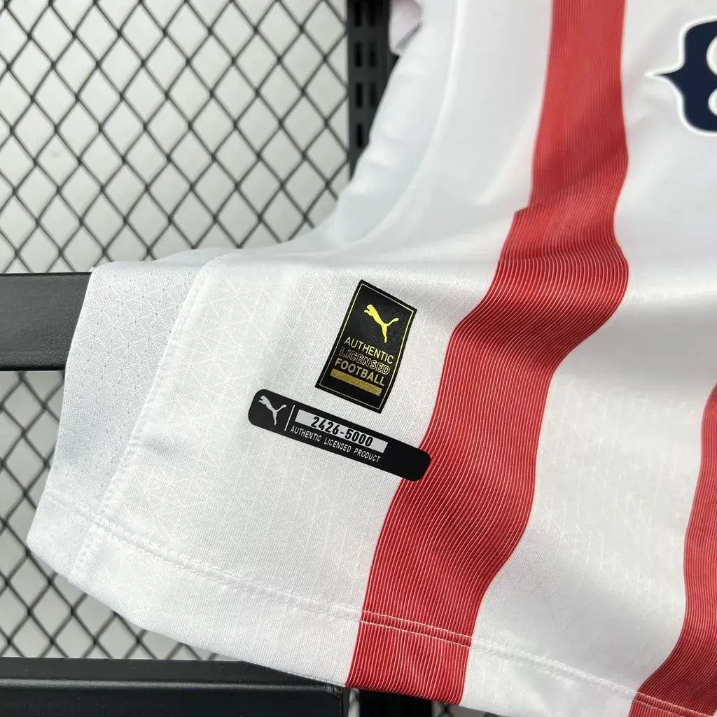 Club Chivas 2026-2027 120th Anniversary Fan Jersey - View 9
