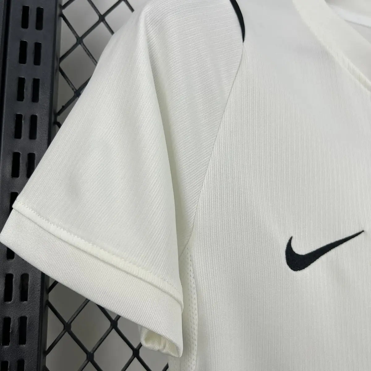 Corinthians 2026-2027 Home Fan Jersey Women - View 9