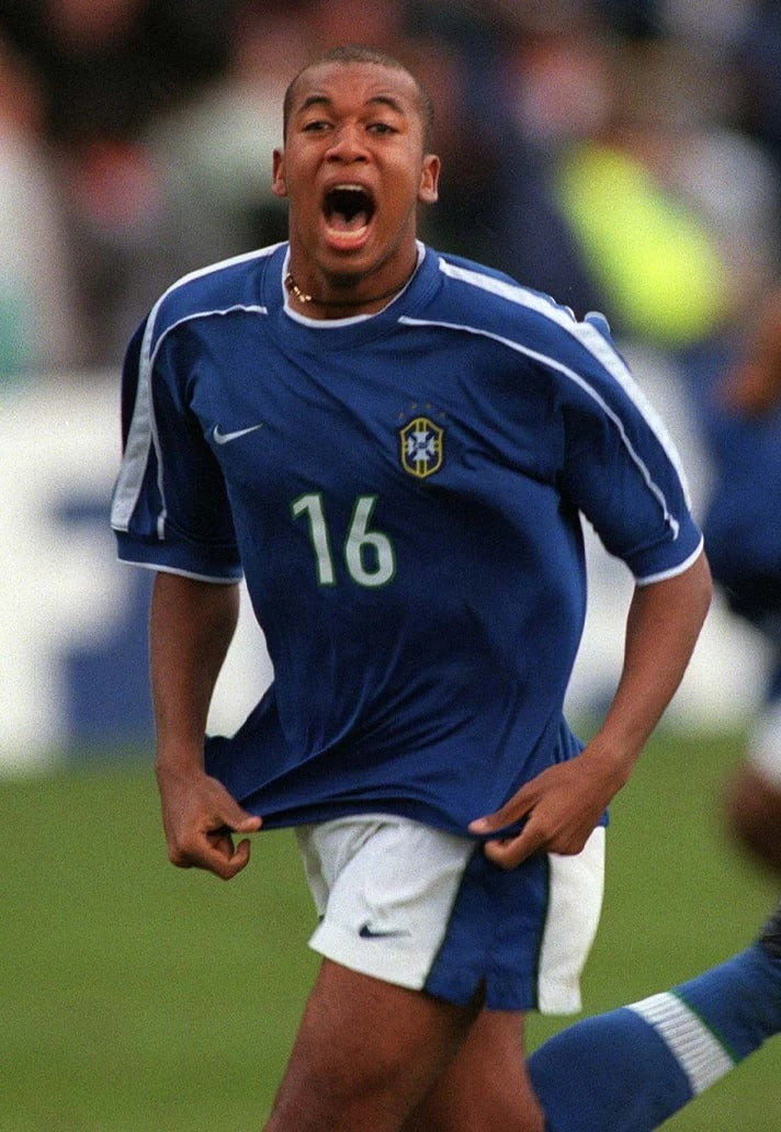 Retro Brazil 1998 Away Fan