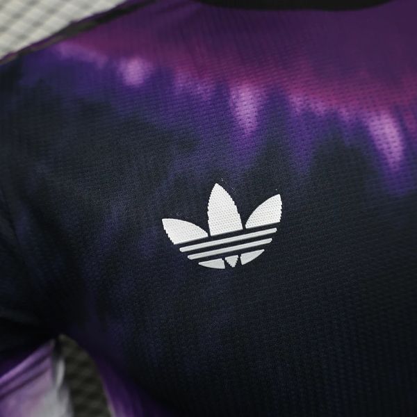 Real Madrid 2025/2026 Special Edition - Player Version [Adult]