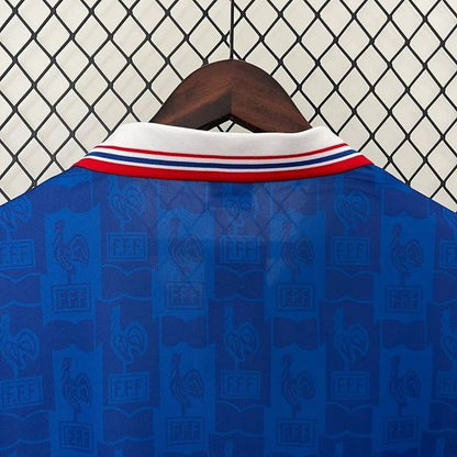Camiseta de aficionado retro de Francia 1996 local
