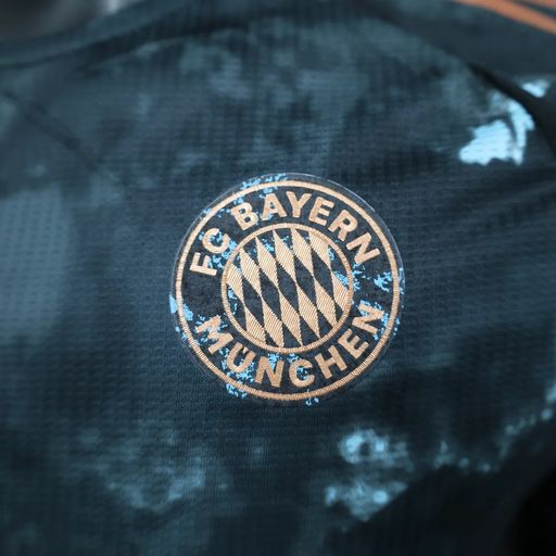 FC Bayern Múnich 2024/2025 Visitante - Jugador [Adulto]