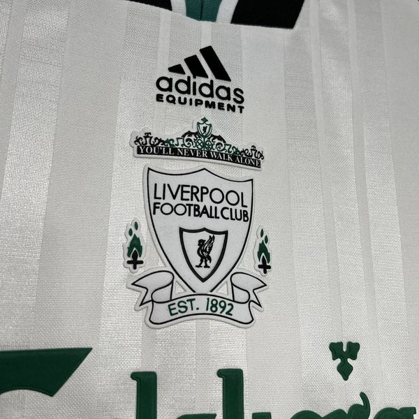 Retro Liverpool FC 1993-1995 Away Fan