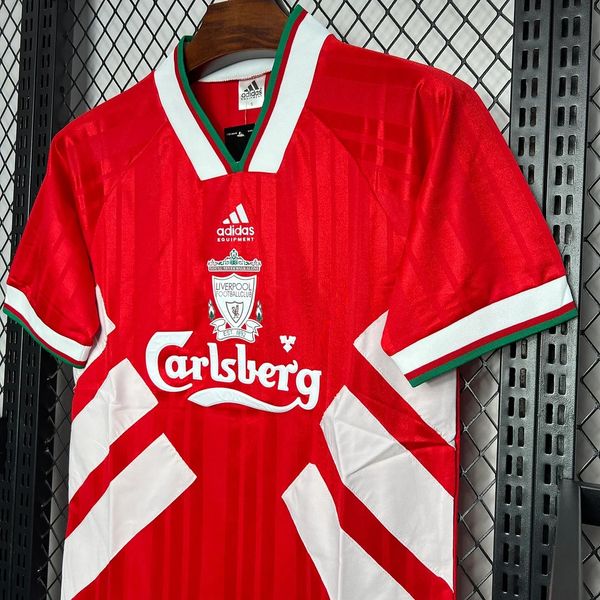Retro Liverpool FC 1993-1995 Home Fan