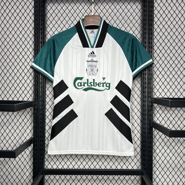 Retro Liverpool FC 1993-1995 Away Fan