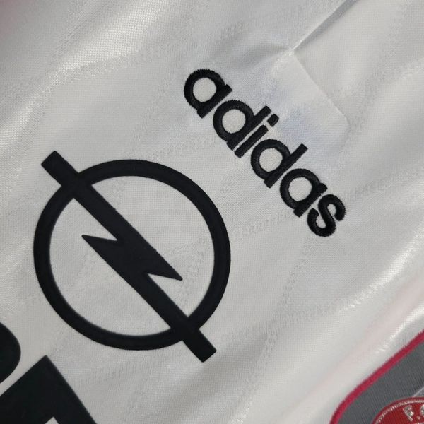 FC Bayern München 1997/1998 Away - Fan [Adult]