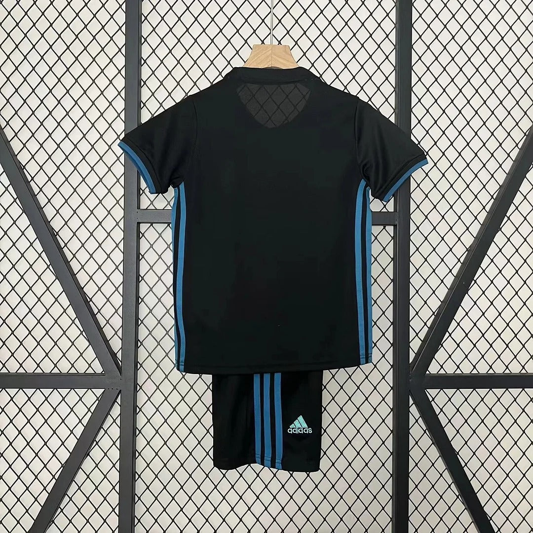 Real Madrid 2017/2018 Extérieur - Version Fan [Enfants]
