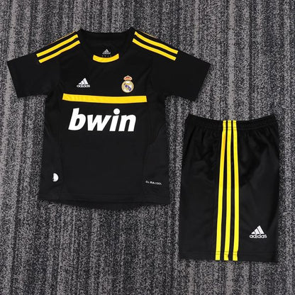 Real Madrid 2011/2012 Goalkeeper - Fan Version [Kids]
