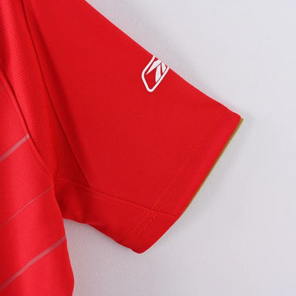 Retro Liverpool FC 2005-2006 Home Fan