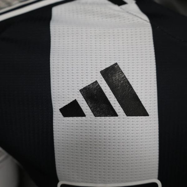 Newcastle United 2024/2025 Local - Versión Jugador [Adulto]