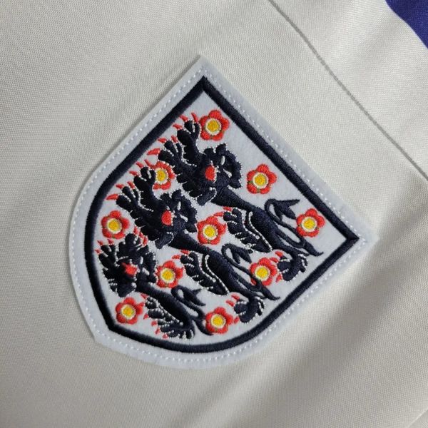 Retro England 1982 Home Fan