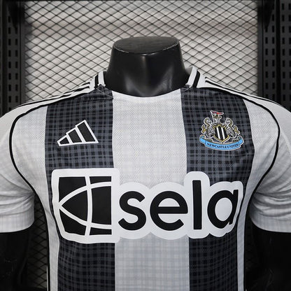 Newcastle United 2025/2026 Home - Player Version [Adult]