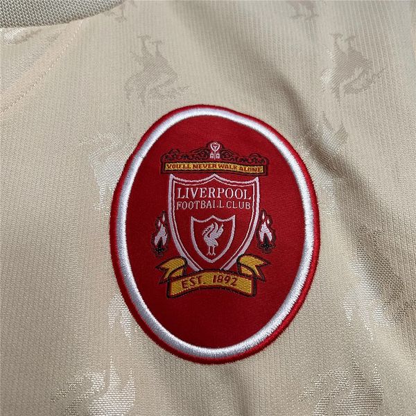 Retro Liverpool FC 1996-1997 Away Fan