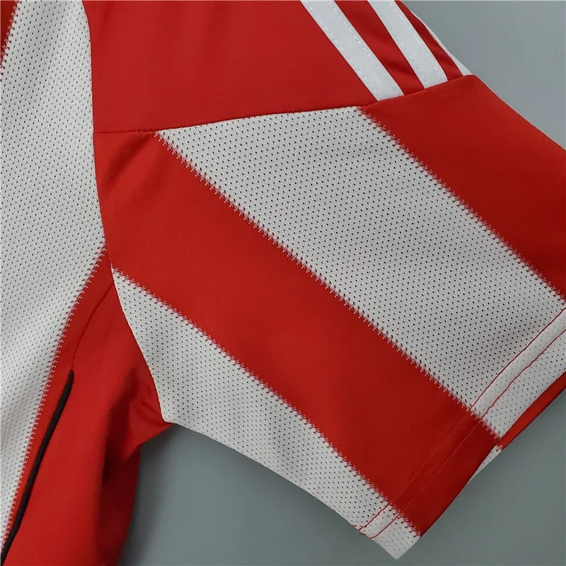 Retro Bayern München 2010-2011 Home Fan