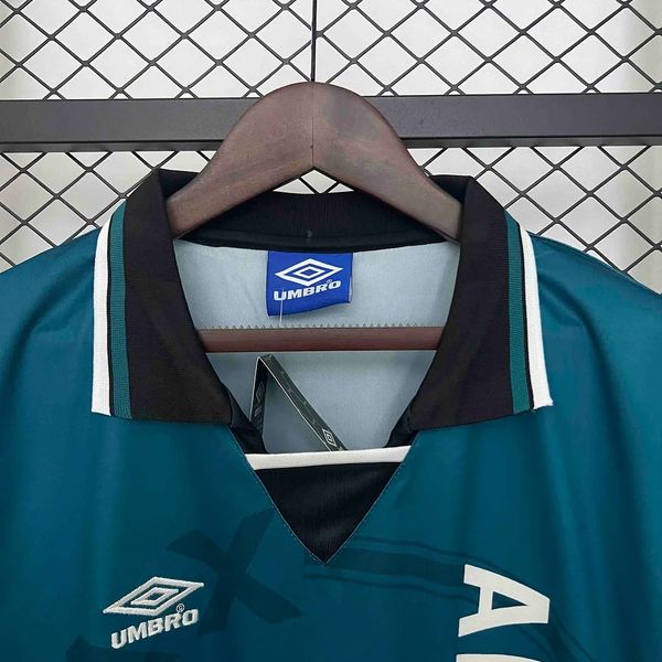 Retro AFC Ajax 1995-1996 Away Fan