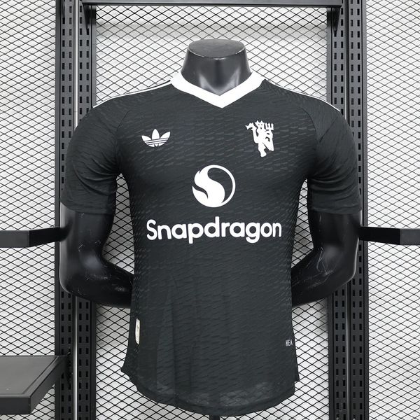 Manchester United 2024/2025 Goalkeeper - Player Version [Adult]