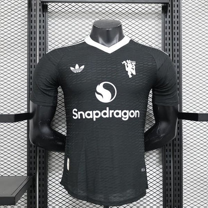 Manchester United 2024/2025 Goalkeeper - Player Version [Adult]