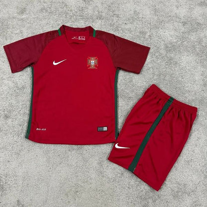 Camiseta retro de la primera equipación del Retro Kids Portugal 2016 para aficionados