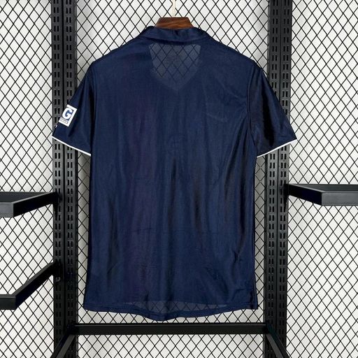 Retro Paris Saint-Germain 2001-2002 Home Fan