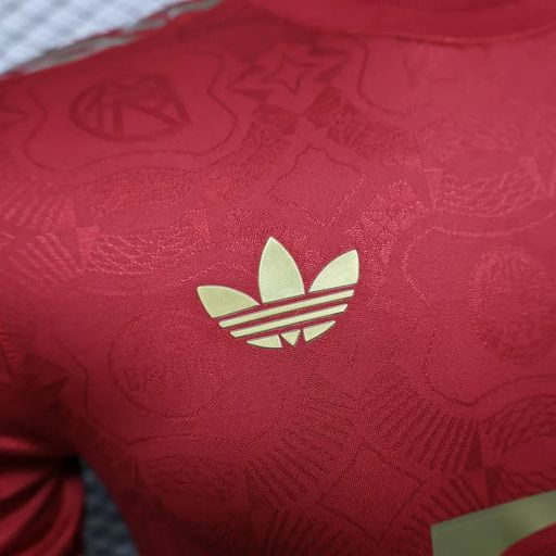 Bayern Múnich 2025-2026 Edición Especial 125 Aniversario Jugador Rojo