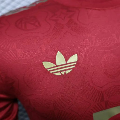 Bayern Múnich 2025-2026 Edición Especial 125 Aniversario Jugador Rojo