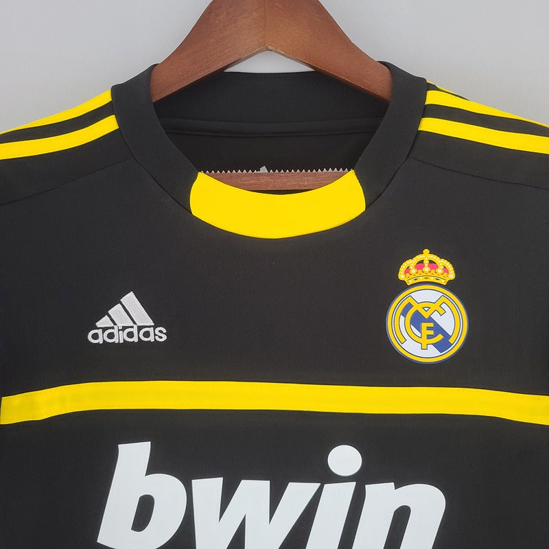 Real Madrid 2011/2012 Goalkeeper - Fan Version [Adult]