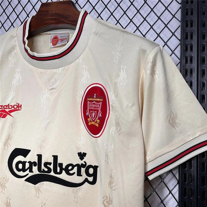 Retro Liverpool FC 1996-1997 Away Fan