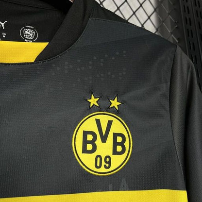Borussia Dortmund 2024-2025 Away Fan