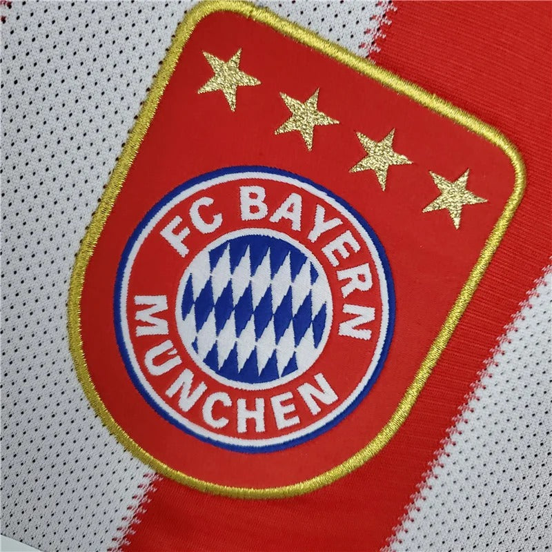 Retro Bayern München 2010-2011 Home Fan