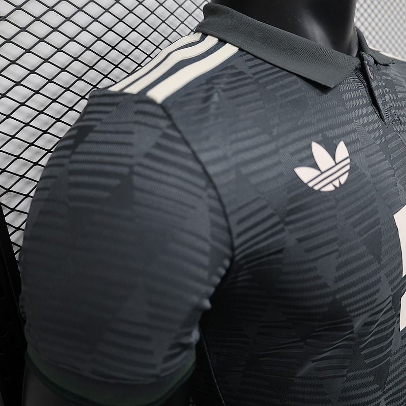 FC Bayern München 2024/2025 Oktoberfest Special Edition - Player [Adult]