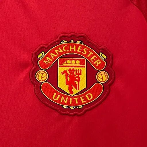 Manchester United 2024/2025 Local - Fan [Adulto]